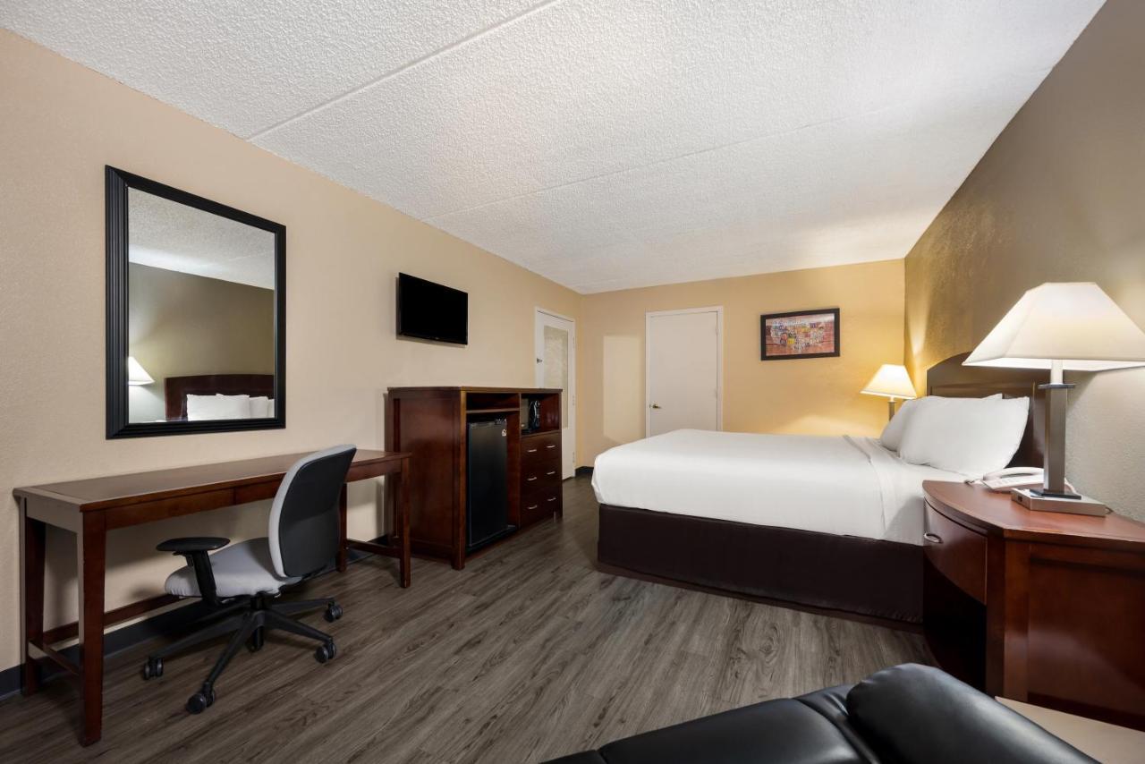 Knights Inn College Station Extérieur photo