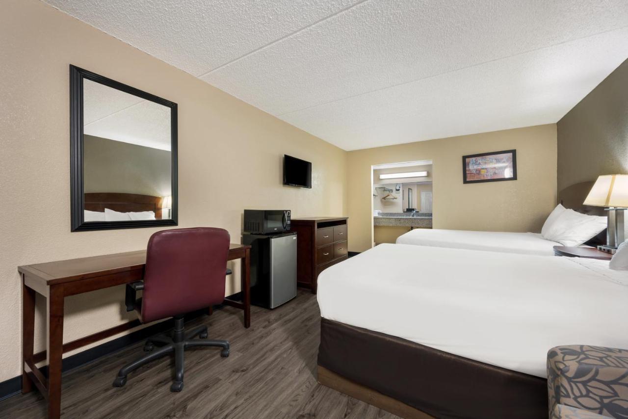Knights Inn College Station Extérieur photo