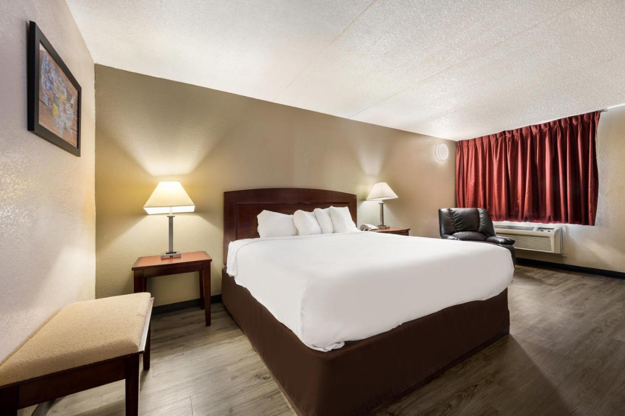 Knights Inn College Station Extérieur photo